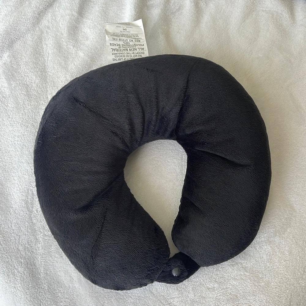 Black neck support airplane micro-bead pillow